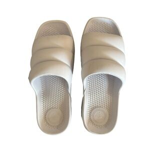 totes Cream Slide Slippers